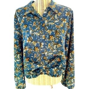 𝅺DREW top, size L, cute pleated detail in front and elastic banded back waist